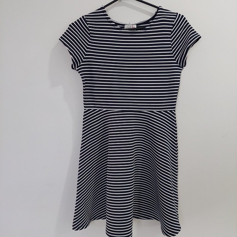 4 Ever Free Black/White Striped Flare Fit Stretchy Mini Dress, Girls 16/ W XS